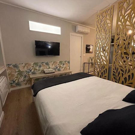 Hello - Modern Studio In Downtown Garden Appartamento Torino Esterno foto